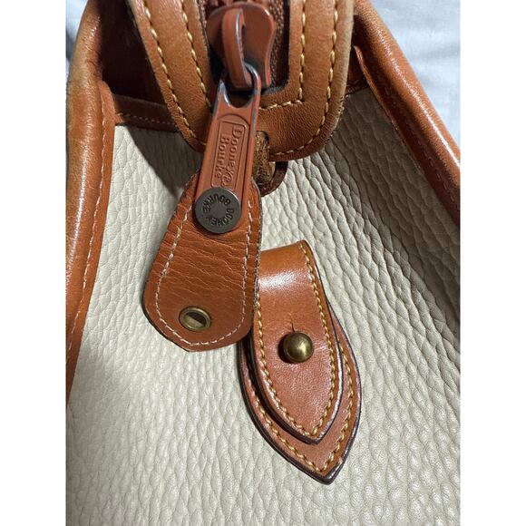 Vintage Dooney & Bourke Beige Brown Pebble Leather Satchel - Picture 11 of 16